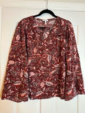 Jessica Simpson Burgundy Floral V-Neck Blouse